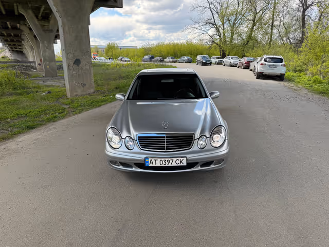 Mercedes-Benz E-Класс - фото 2