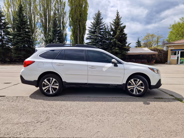 Subaru Outback - фото 3