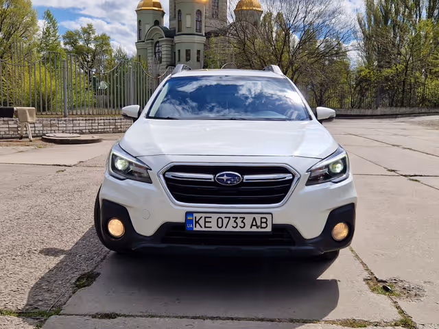 Subaru Outback - фото 2