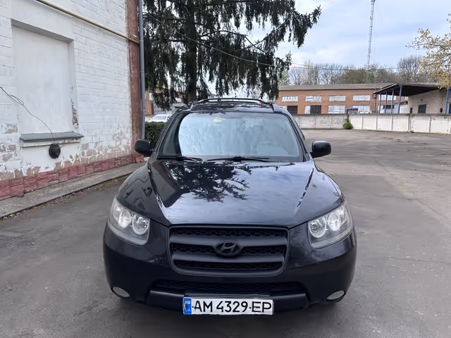 Hyundai Santa Fe - фото 2