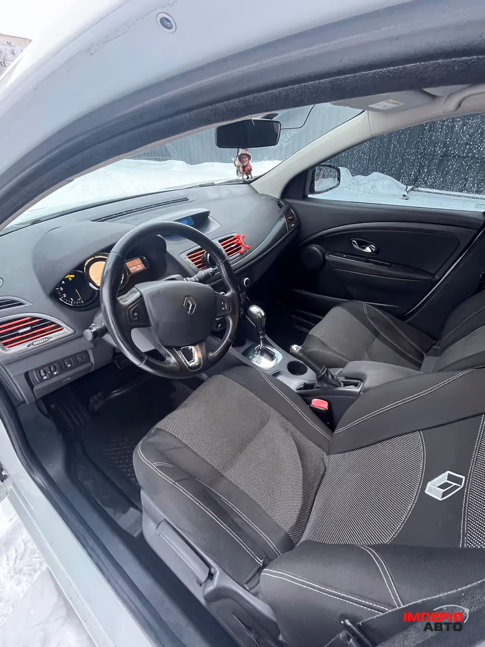 Renault Megane - фото 10