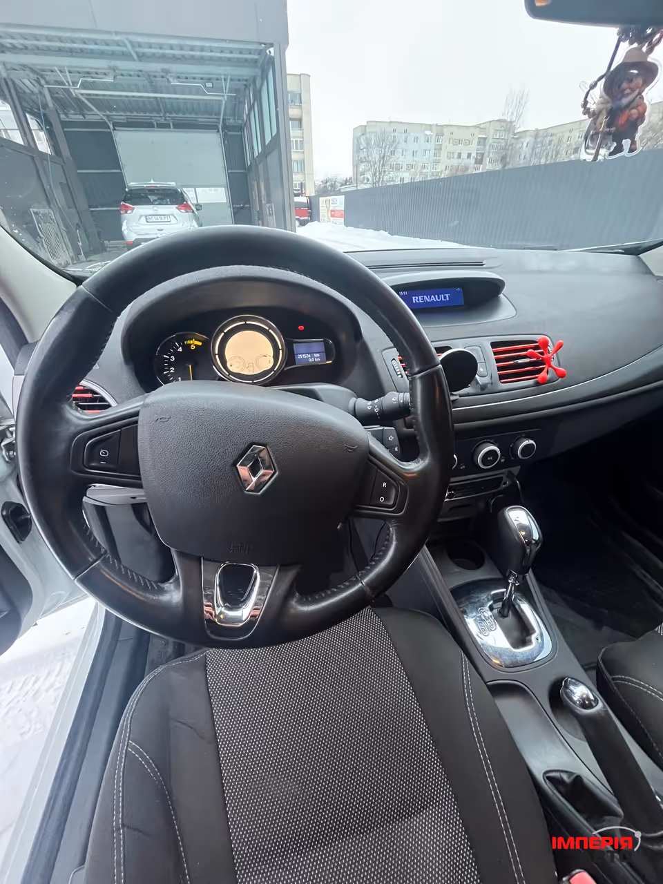 Renault Megane - фото 14