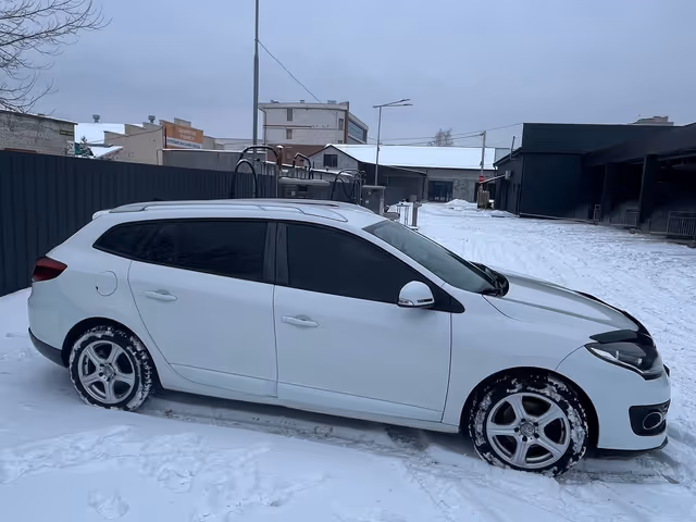 Renault Megane - фото 5