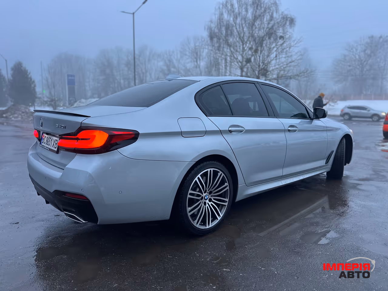BMW 5 серії - фото 1