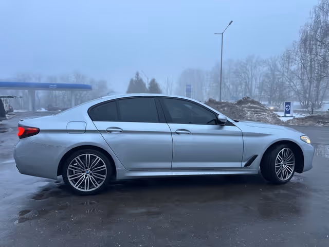 BMW 5 серії - фото 2