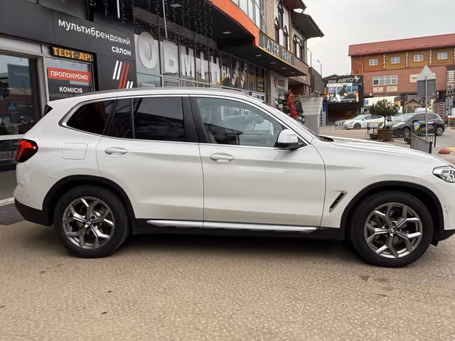 BMW X3 - фото 3