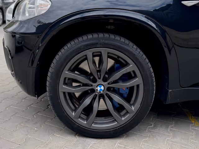 BMW X5 - фото 4