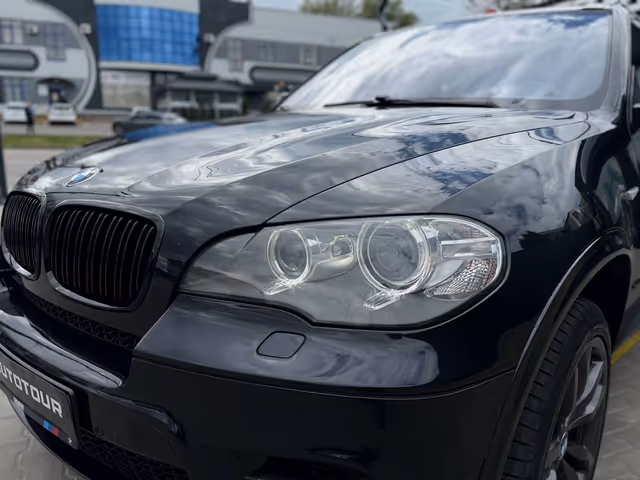 BMW X5 - фото 3
