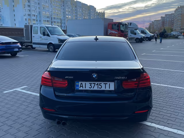 BMW 3 серії - фото 3