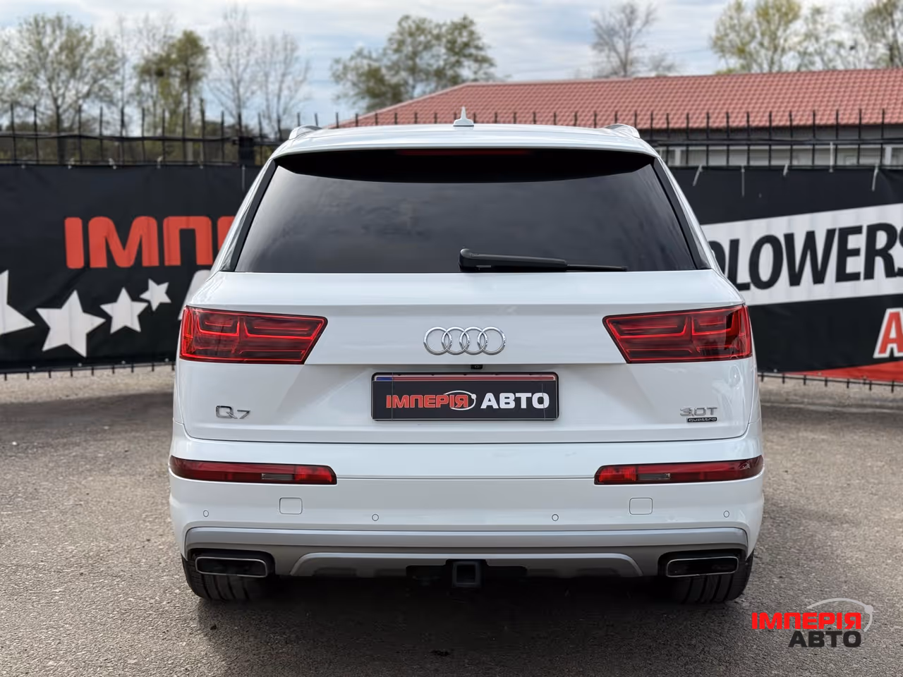Audi Q7 - фото 4