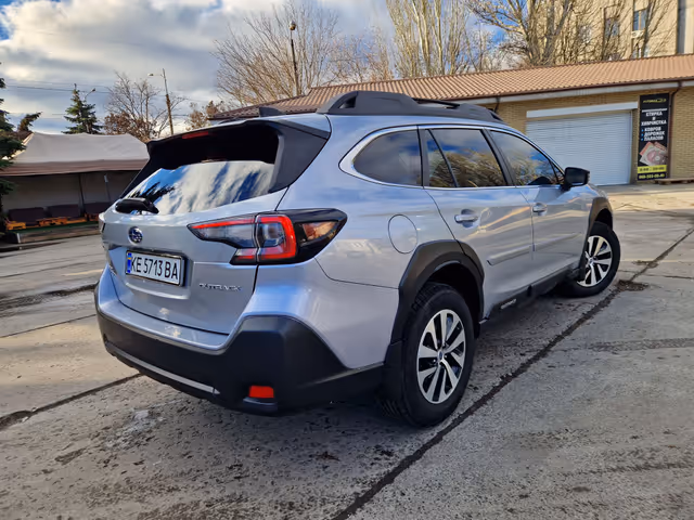 Subaru Outback - фото 4