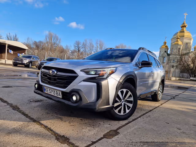 Subaru Outback - фото 1