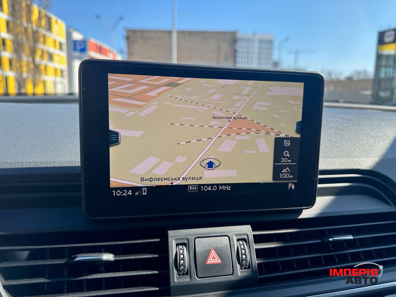 Audi Q5 - фото 16