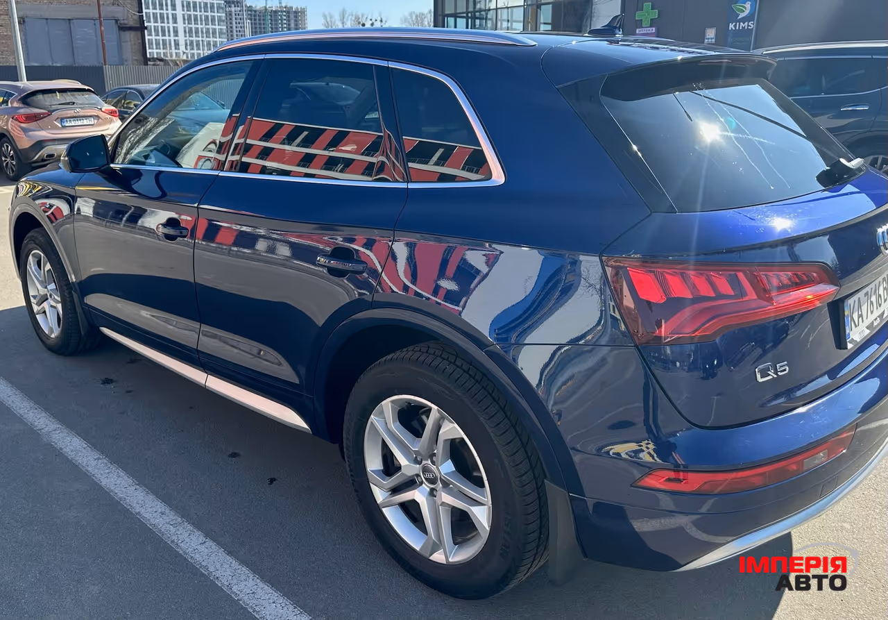 Audi Q5 - фото 3