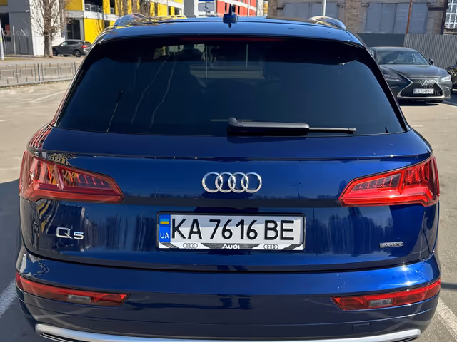 Audi Q5 - фото 4