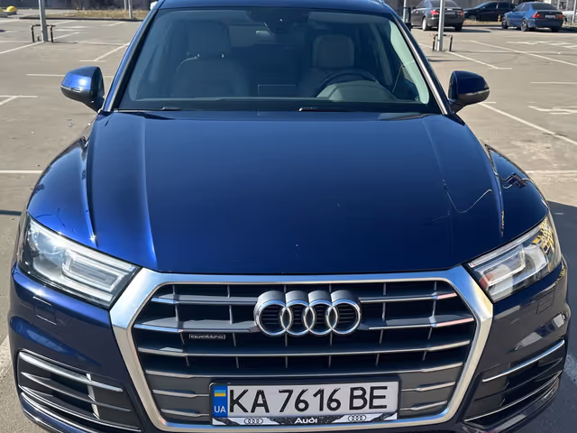 Audi Q5 - фото 1