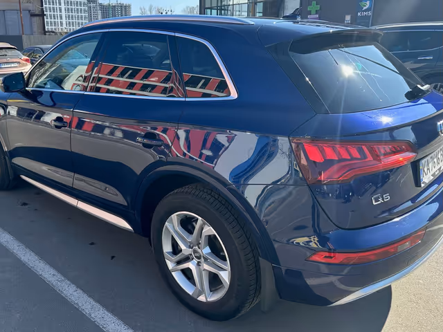 Audi Q5 - фото 3