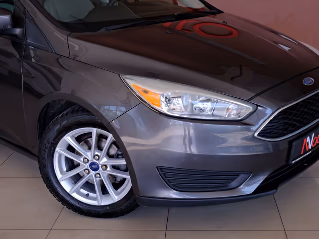 Ford Focus - фото 3