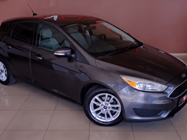 Ford Focus - фото 4