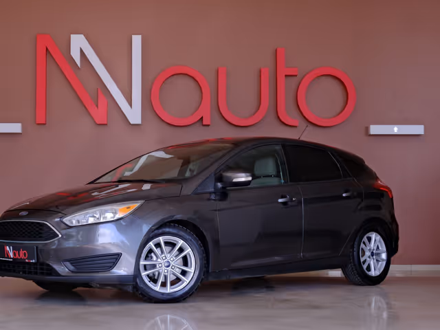 Ford Focus - фото 1