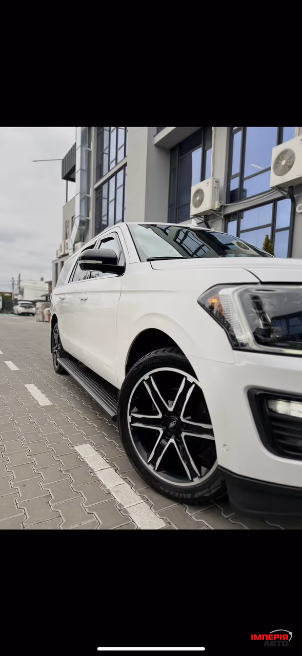 Ford Expedition - фото 1