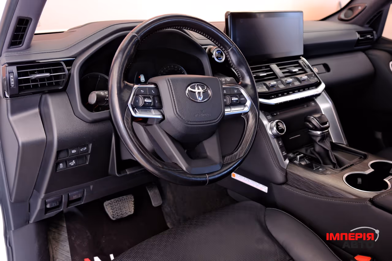 Toyota Land Cruiser - фото 7