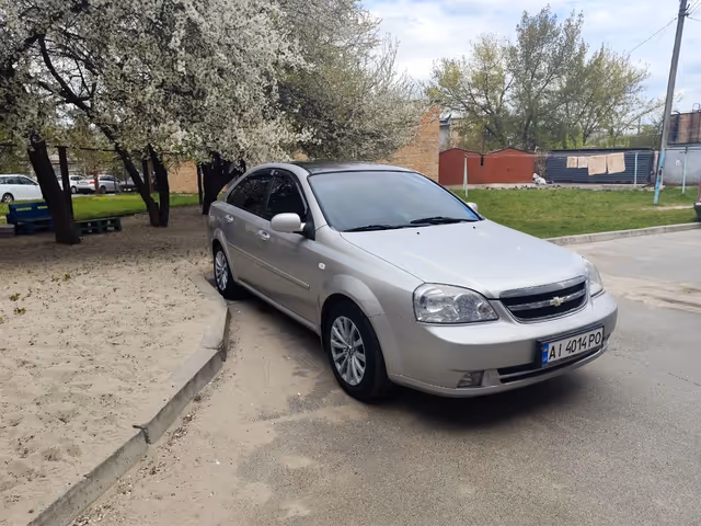 Chevrolet Lacetti - фото 1