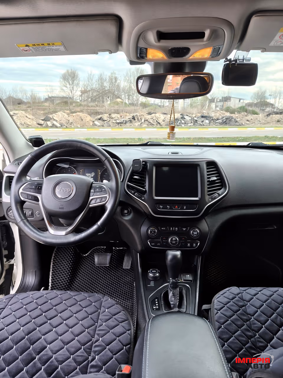 Jeep Cherokee - фото 10