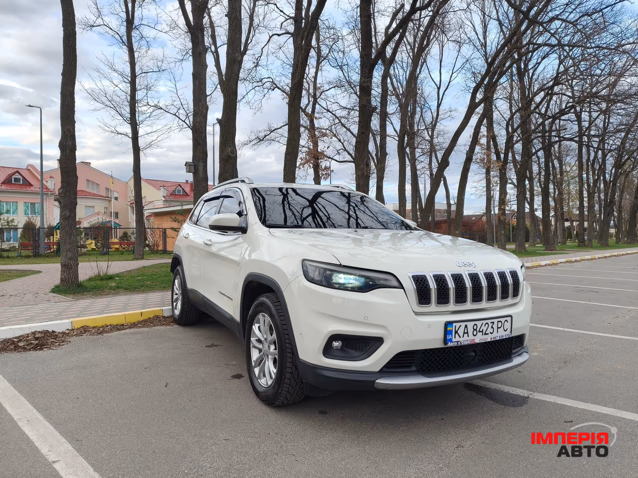 Jeep Cherokee - фото 1