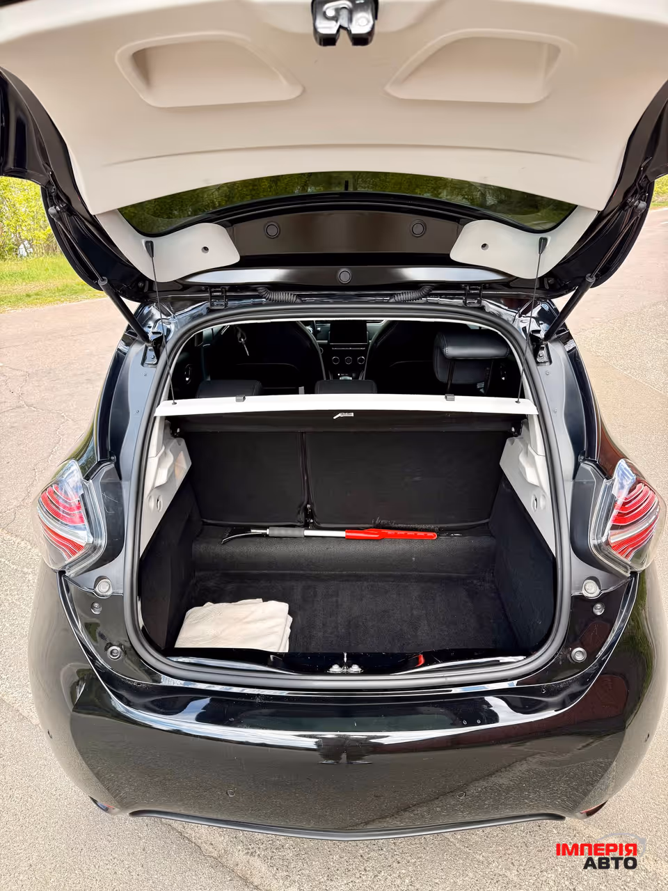 Renault ZOE - фото 9