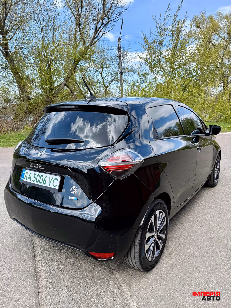 Renault ZOE - фото 4