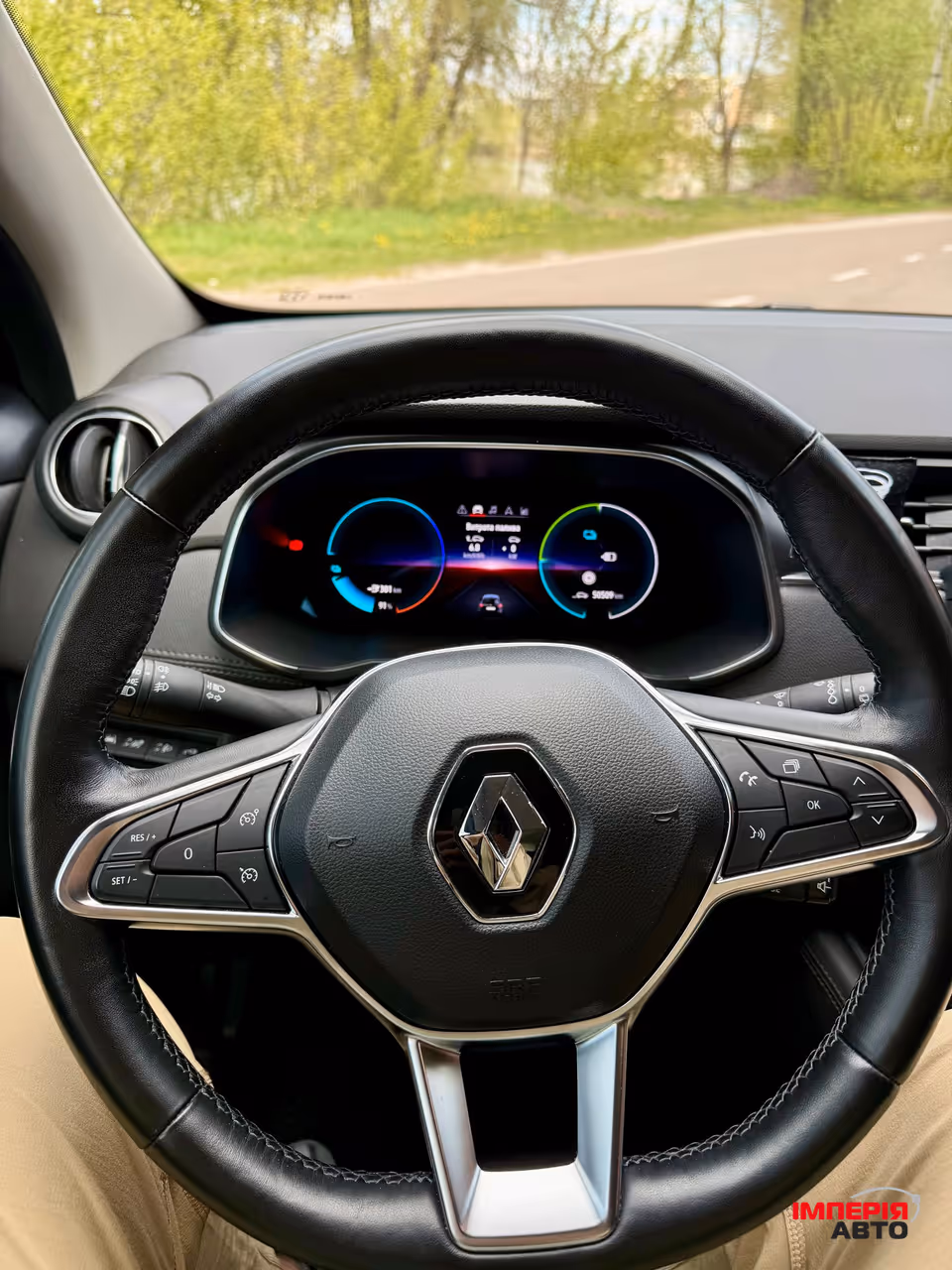 Renault ZOE - фото 13