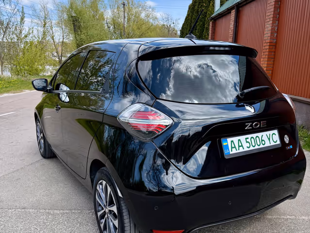 Renault ZOE - фото 3