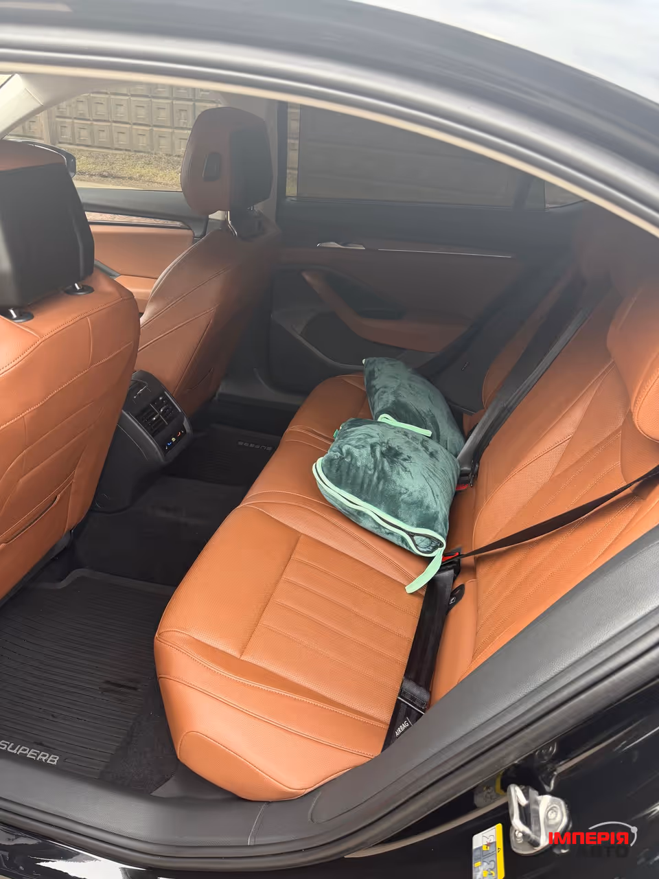 Skoda Superb - фото 21