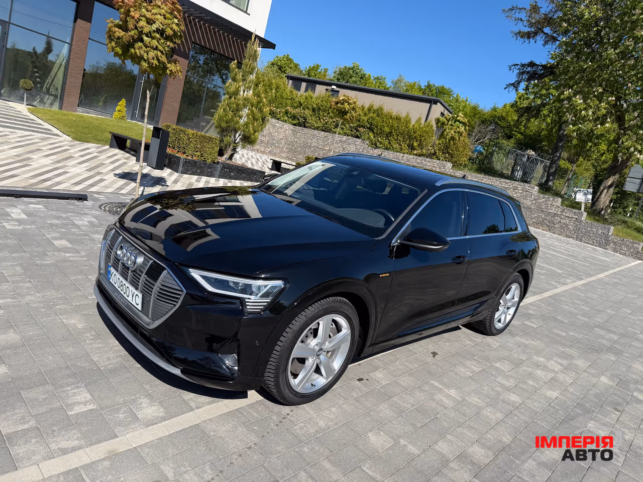 Audi e-tron - фото 3