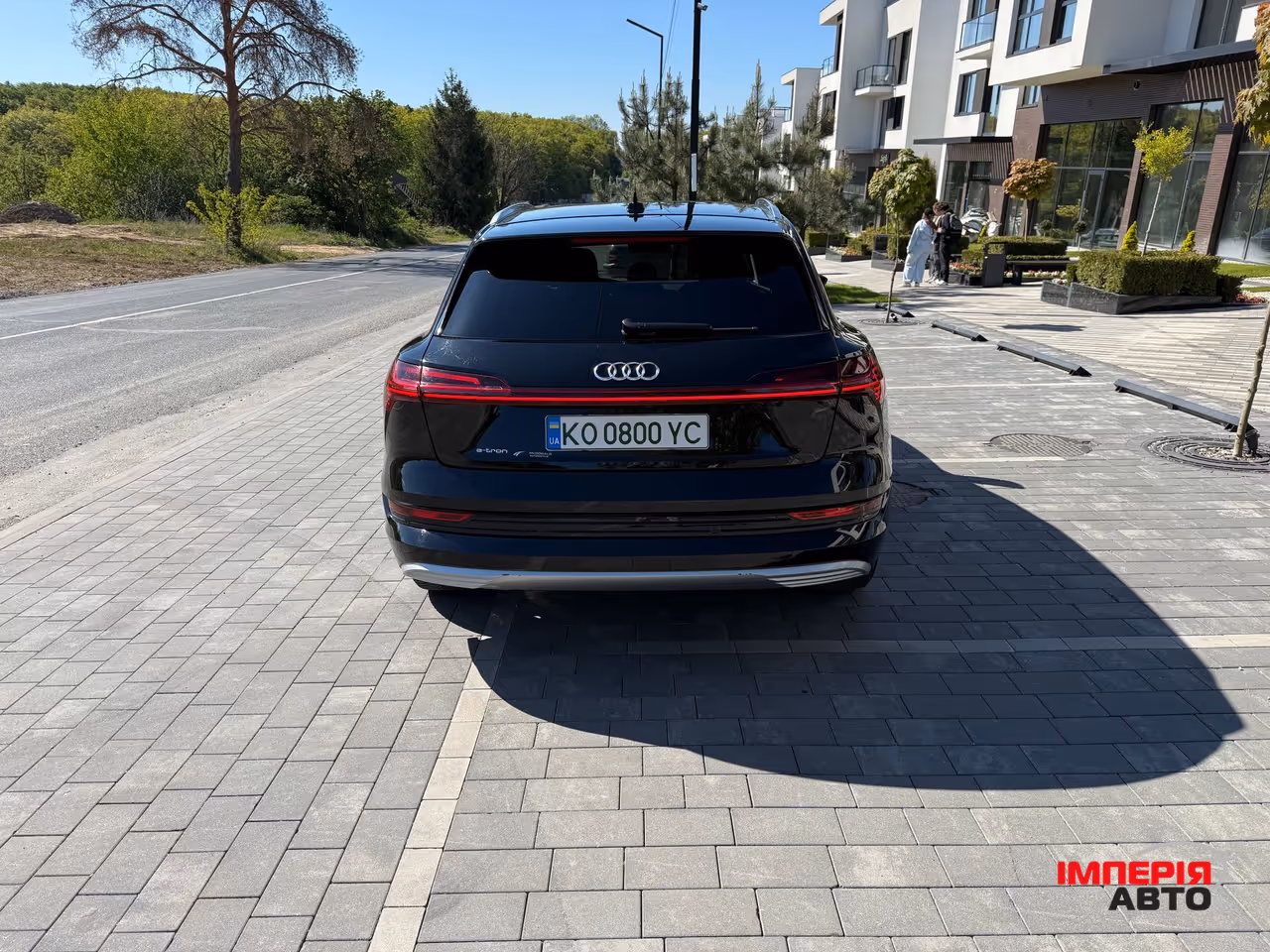 Audi e-tron - фото 9