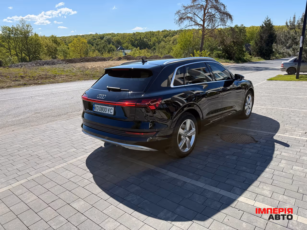 Audi e-tron - фото 10