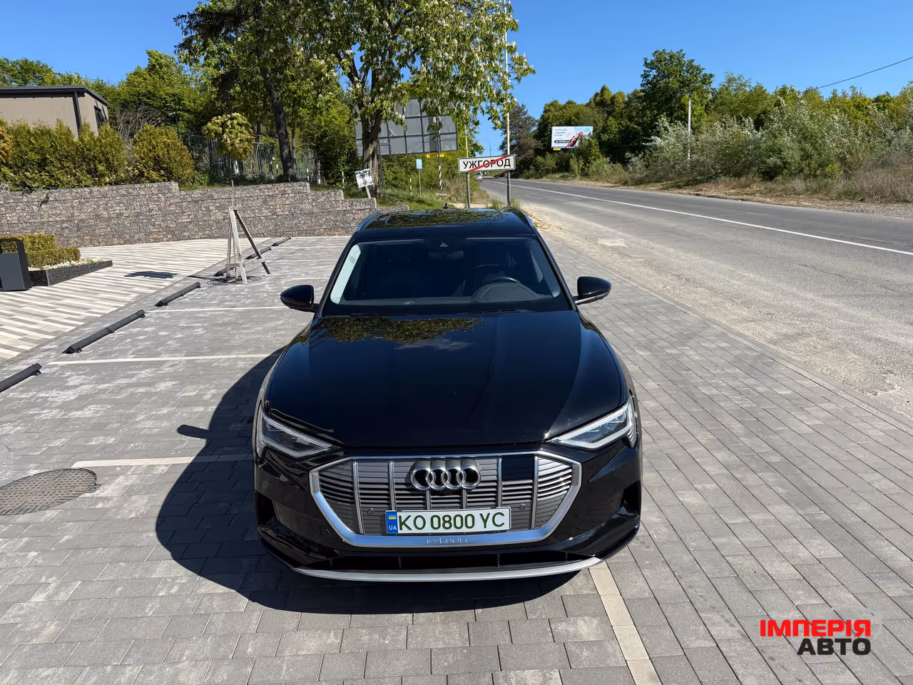 Audi e-tron - фото 5