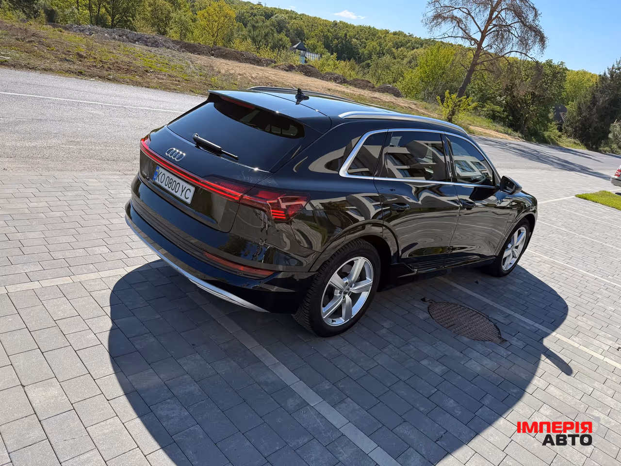 Audi e-tron - фото 11