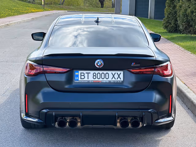 BMW M4 - фото 3