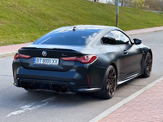 BMW M4 - фото 5
