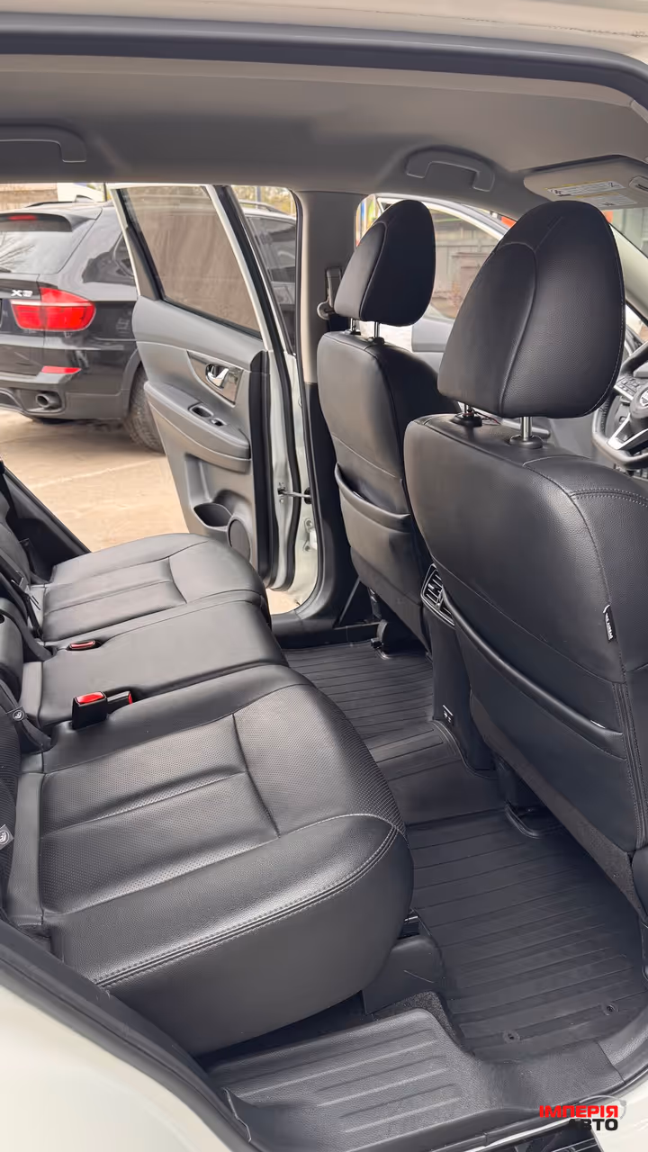 Nissan Rogue - фото 10