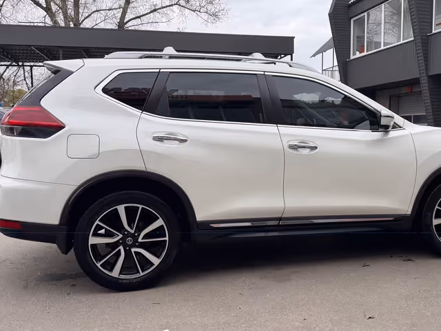 Nissan Rogue - фото 4