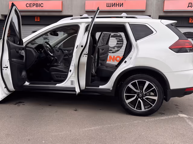 Nissan Rogue - фото 5