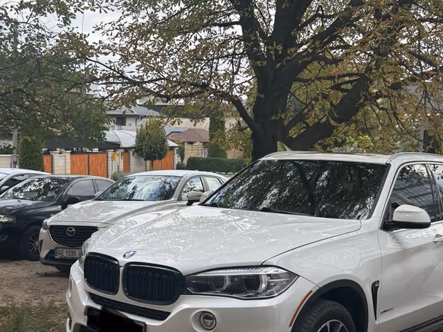 BMW X5 - фото 5