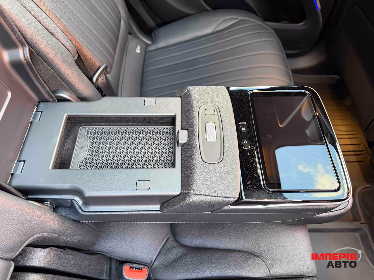 Mercedes-Benz EQS SUV - фото 49