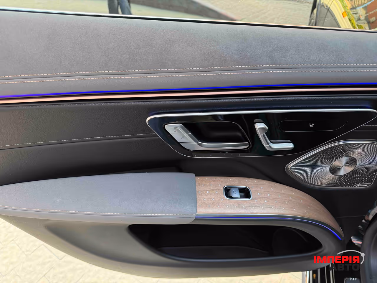 Mercedes-Benz EQS SUV - фото 54
