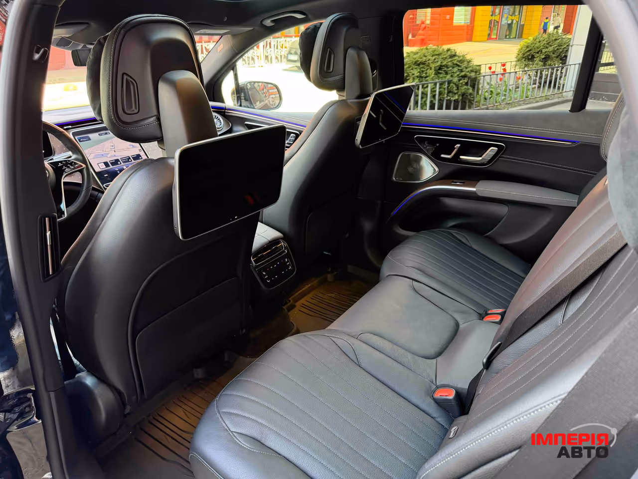 Mercedes-Benz EQS SUV - фото 57