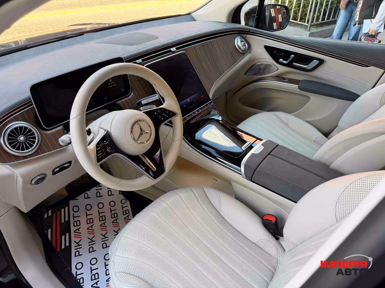 Mercedes-Benz EQS SUV - фото 22