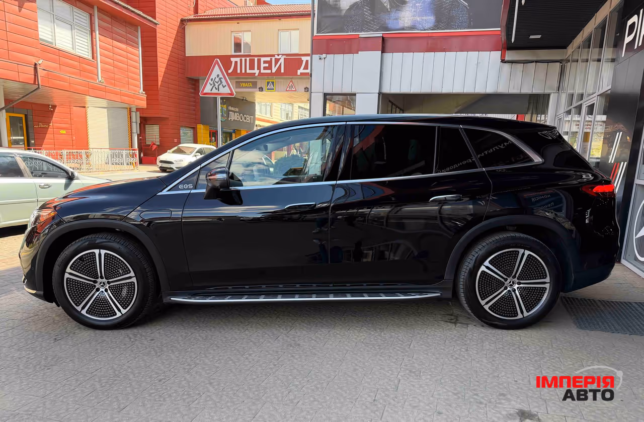 Mercedes-Benz EQS SUV - фото 3